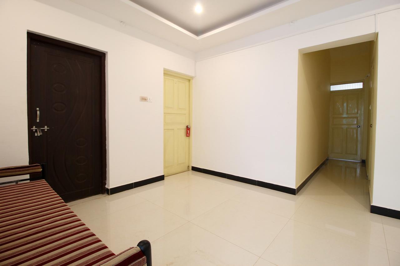 Oyo 10385 Hotel Nirmala Vilas Candolim Esterno foto