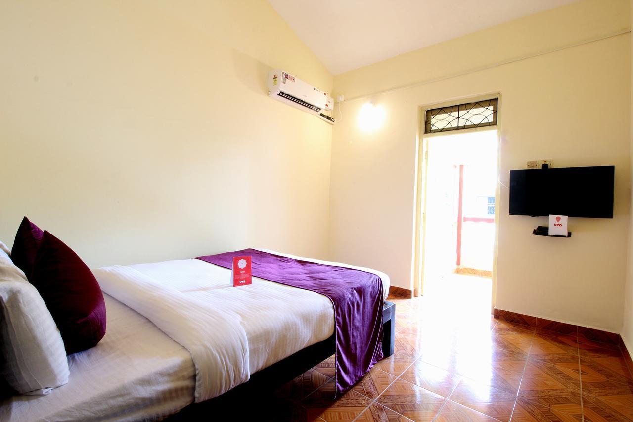 Oyo 10385 Hotel Nirmala Vilas Candolim Esterno foto