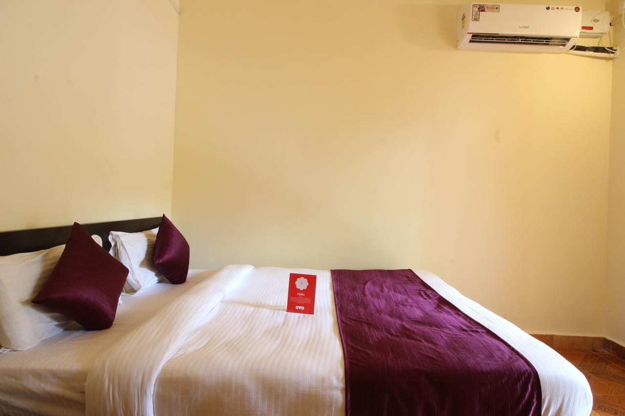 Oyo 10385 Hotel Nirmala Vilas Candolim Esterno foto