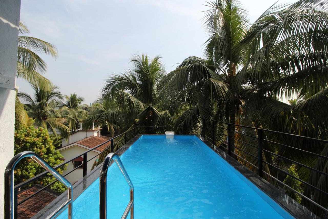 Oyo 10385 Hotel Nirmala Vilas Candolim Esterno foto